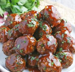 A look at our finished meatballs with sauce. Now that we know how to make meatballs they look even better!