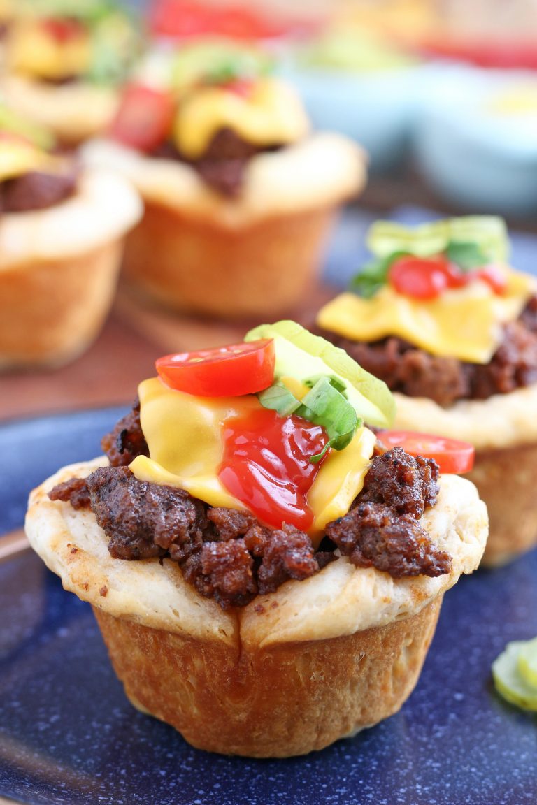 Cheeseburger Biscuit Bites Wishes and Dishes