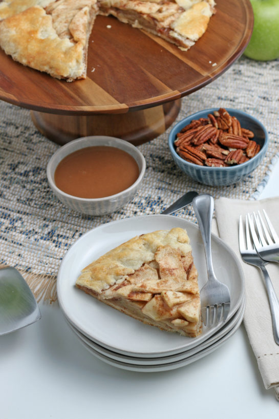 Easy Apple Crostata recipe is a simple, rustic tart filled with sweet apple filling and is one of our favorite new ways to enjoy one of your favorite fall fruit!