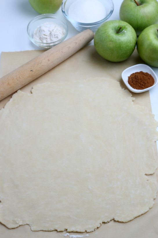 The pie crust dough rolled out for the apple crostata recipe