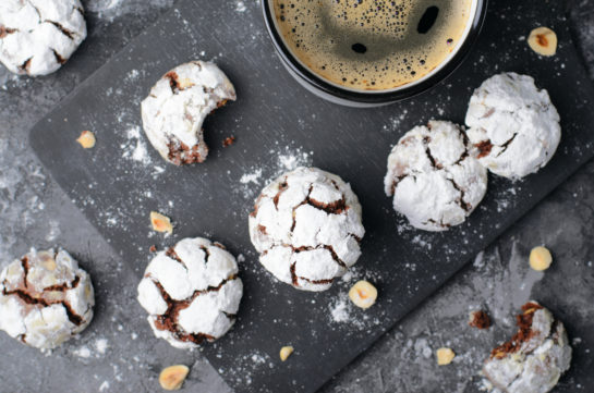 Classic, traditional Chocolate Hazelnut Crinkle Cookies recipe are rich, chewy cookies with hazelnuts, cocoa, and chocolate. They are irresistible cookies for Christmas and only a few easy steps to make!