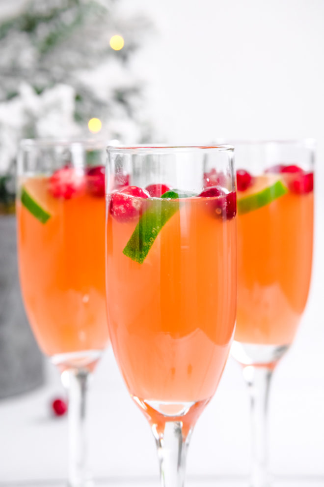 Holiday Mimosas | Wishes and Dishes