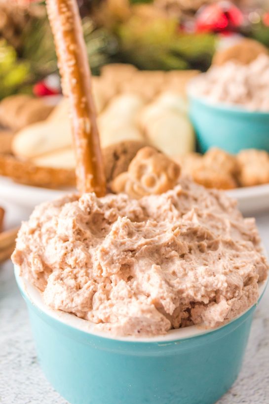 Cinnamon Roll Dip is a decadent, crazy simple dessert recipe for any holiday or a sweet breakfast idea! It only takes about 15 minutes from start to finish!