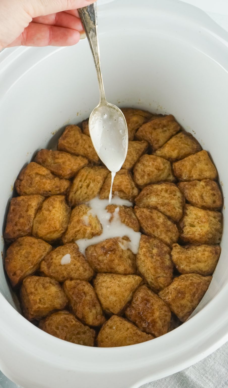 Crock pot monkey bread wishes and dishes
