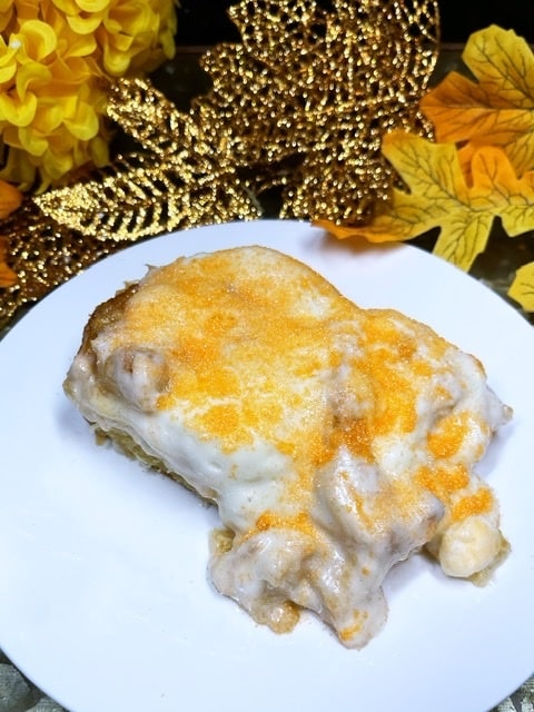 You have to taste this creative dessert recipe for Orange creamsicle cinnamon rolls. The frosting glaze is made from cream cheese, marshmallows, orange extract and a few other ingredients. Top it off with orange sprinkles for an extra pop!