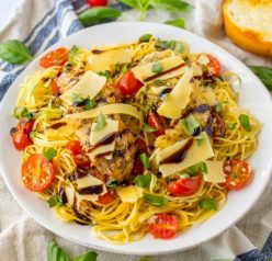 Bruschetta Chicken Pasta recipe with a simple but flavorful bruschetta, seasoned chicken, and balsamic glaze that brings the whole dish together. Light spring or summer dinner recipe!