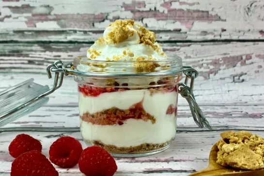 No Bake Cheesecake Jars recipe for the 4th of July