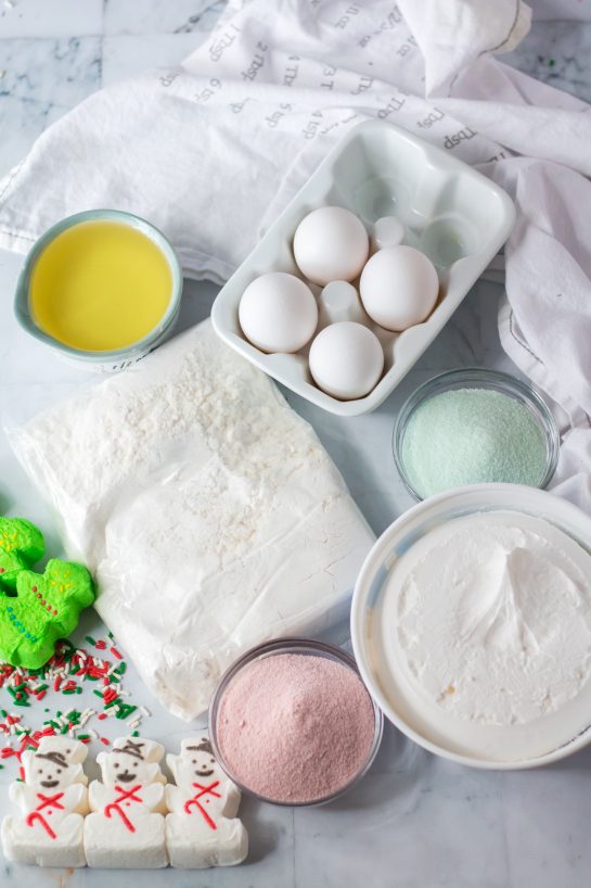 Photo of ingredients needed to make this Christmas Poke Cake recipe 